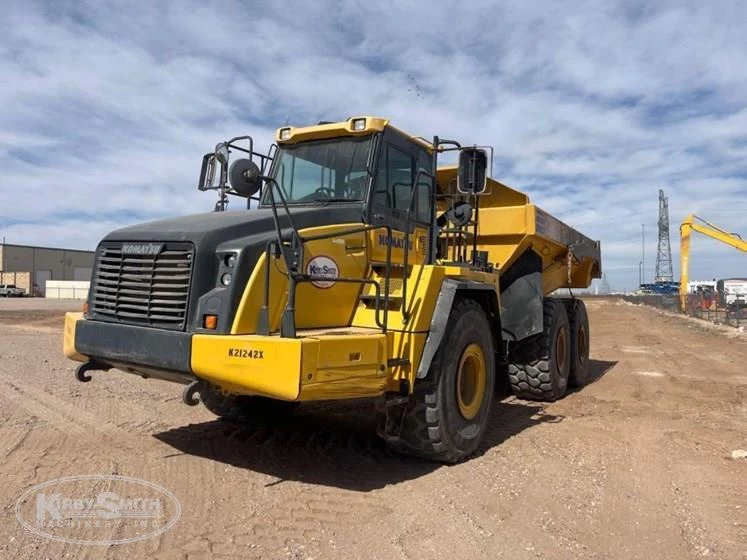 Used Komatus Dump Truck